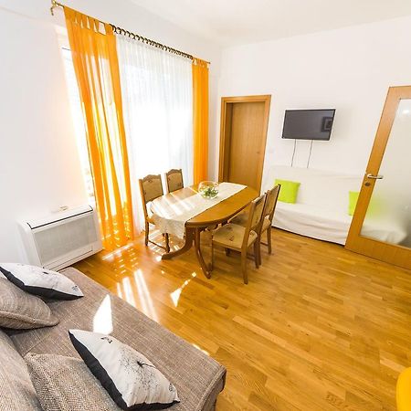 Populare Charming Lägenhet Zadar Exteriör bild