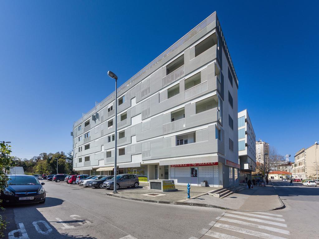 Populare Charming Lägenhet Zadar Exteriör bild