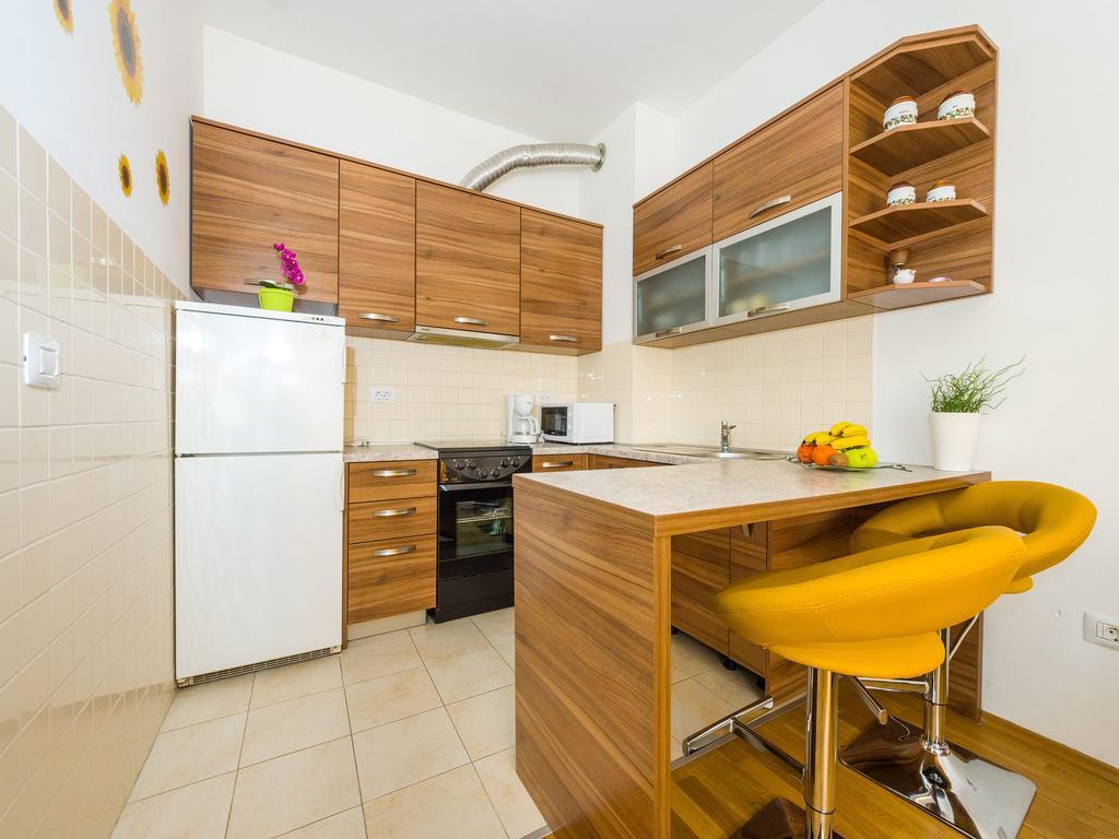 Populare Charming Lägenhet Zadar Exteriör bild